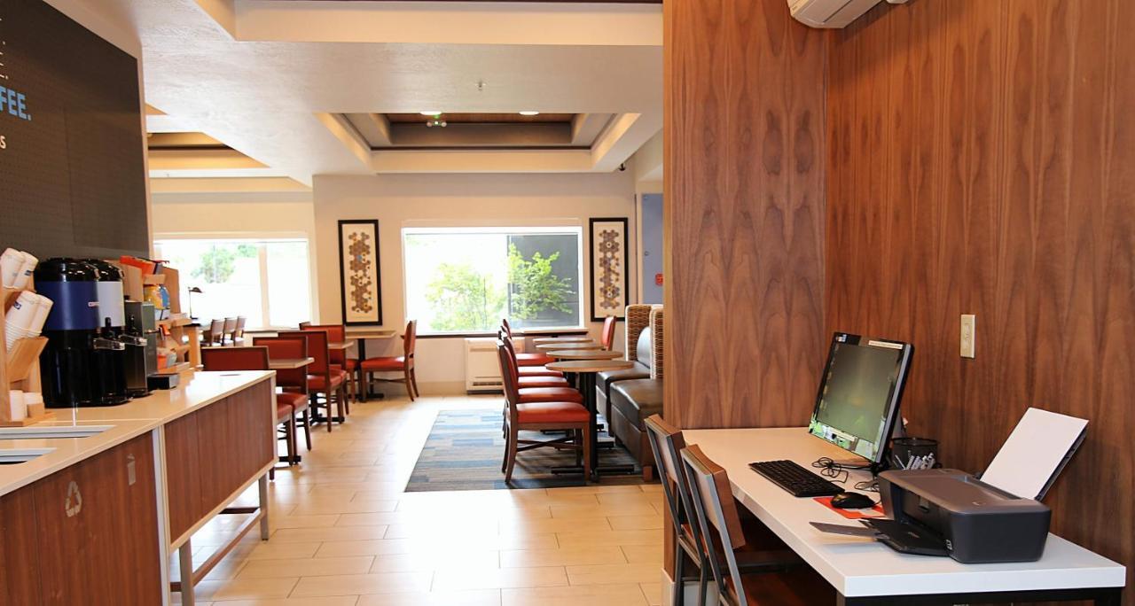 Holiday Inn Express Hotel & Suites Ashland By Ihg Екстер'єр фото